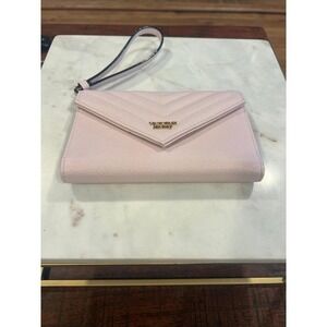 Victoria Secret Wristlet Wallet/Phone Case Purse Soft Pink. Holds phone up to 6"